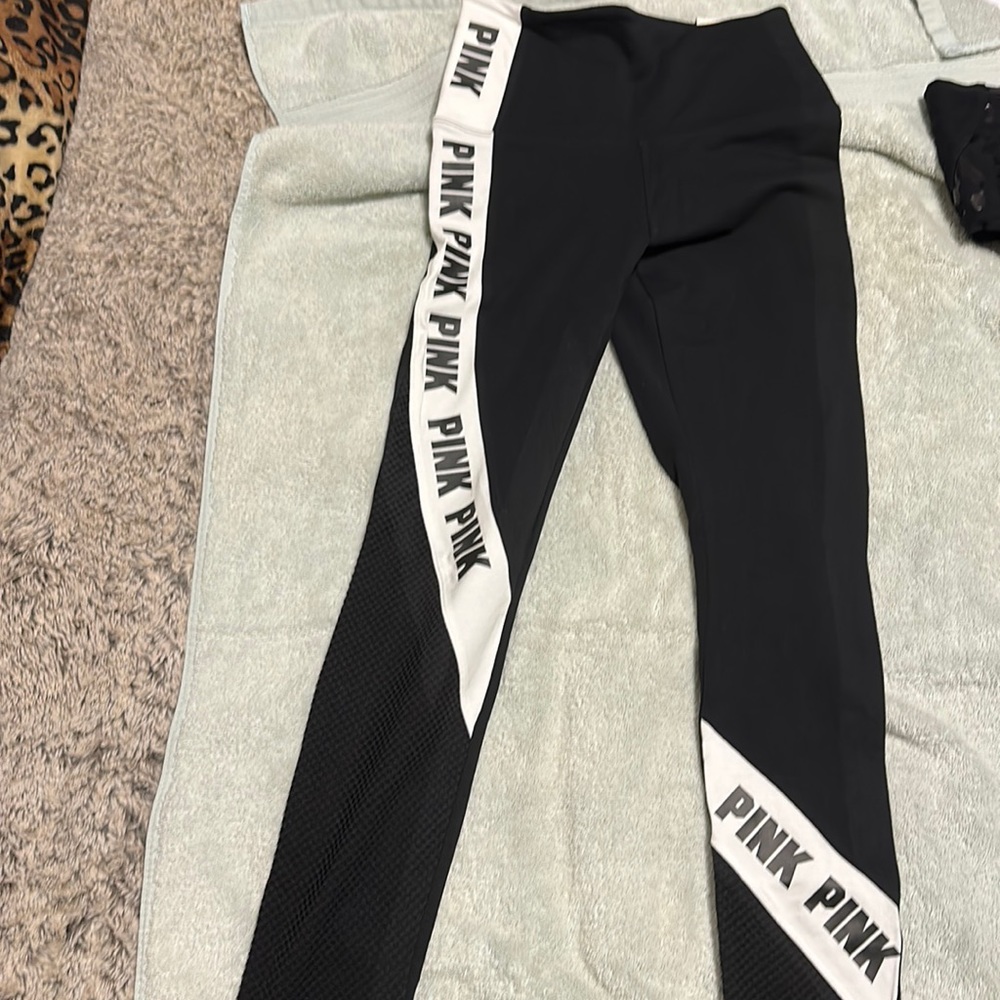 Victoria’s Secret PINK yoga leggings NWT Sz XS
